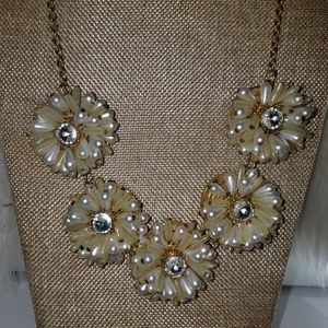 Flower necklace